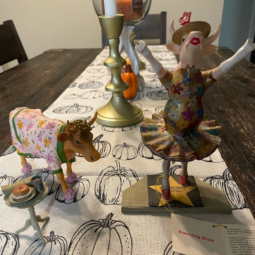 Cow Parade figurines